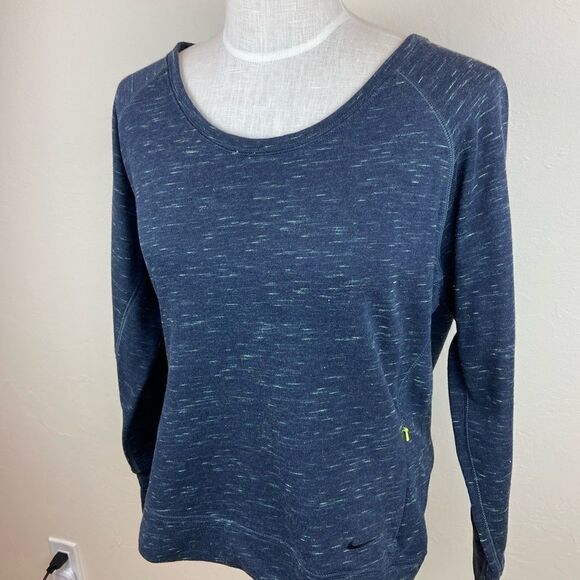 Nike Dri-Fit Space Dye Epic Fleece Sweatshirt - Picture 2 of 6